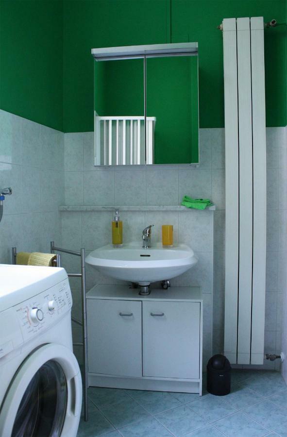 Casa Dennis Apartment Канобио Екстериор снимка